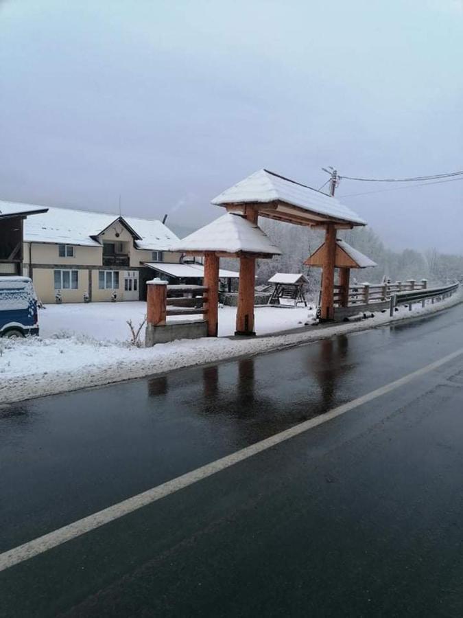 La Ionica Rozavlea Mm Hotel Exterior photo